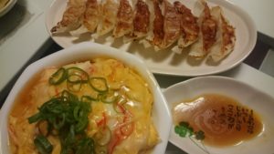 かにかま丼＋餃子