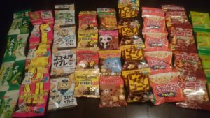 100円ショップの4連菓子たち